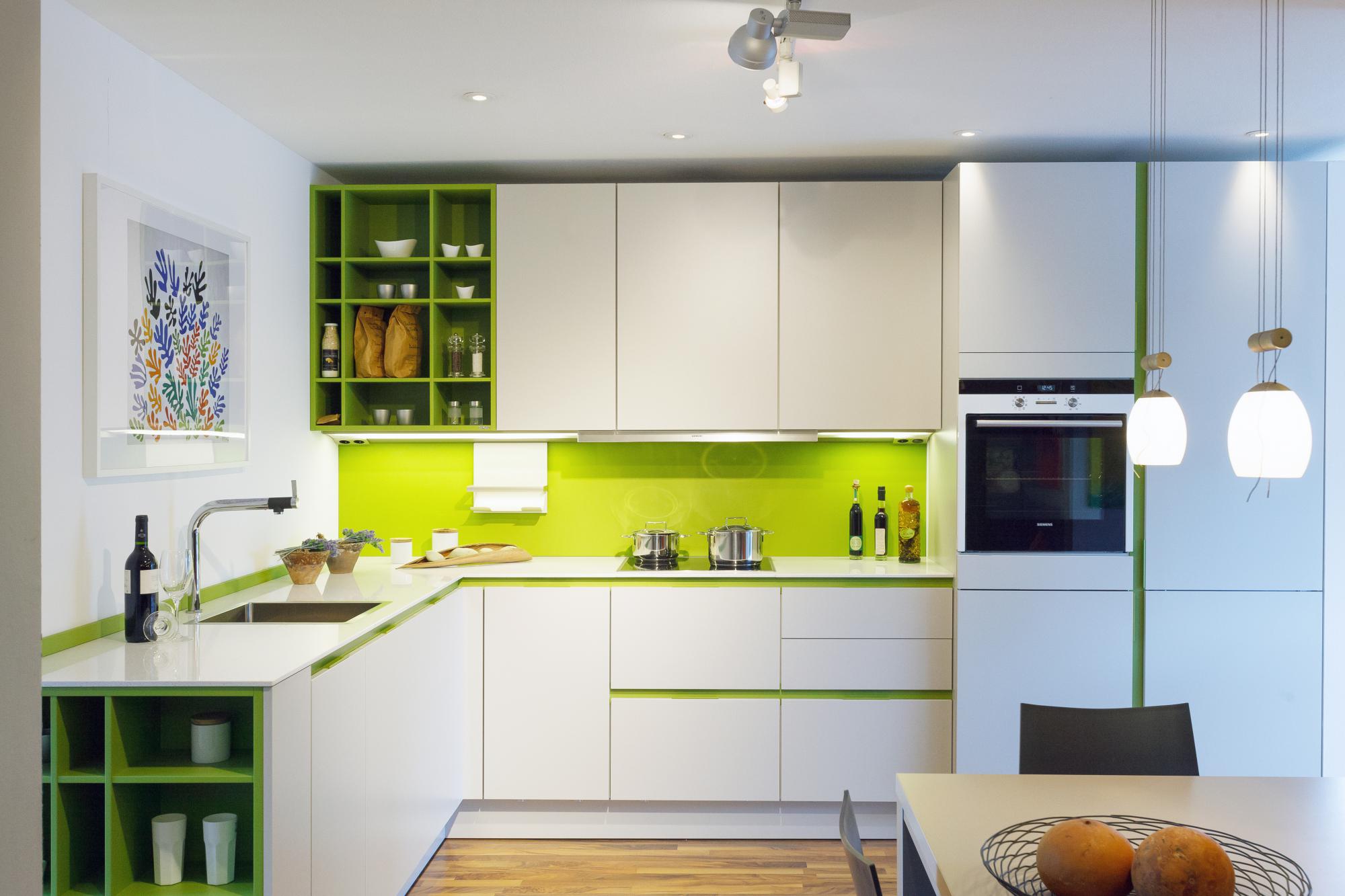 Contemporary Kitchen Design: Kitchens with a Pop of Color - Studio MM