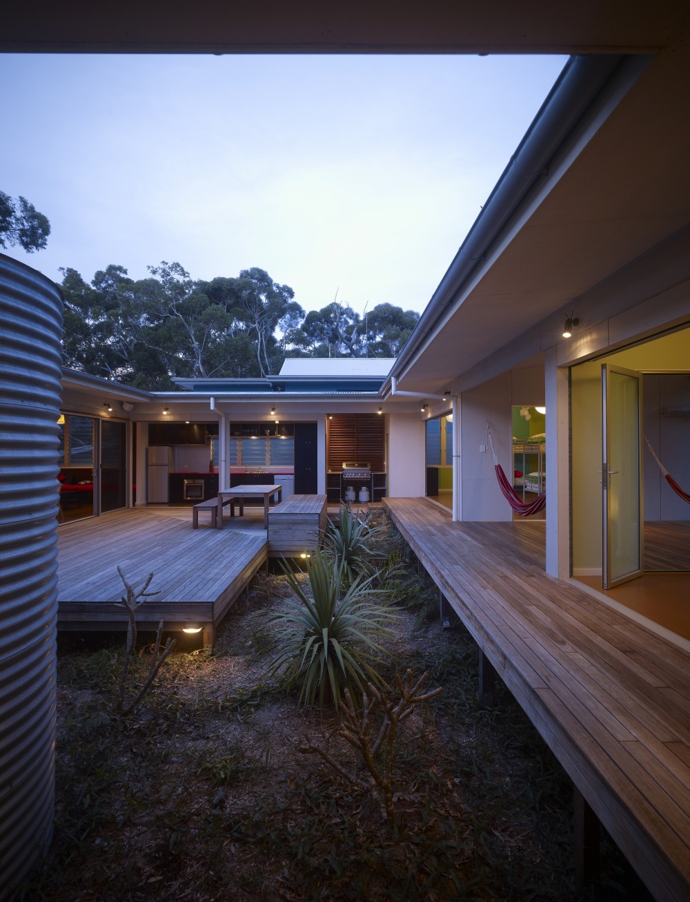 Modern Courtyard House