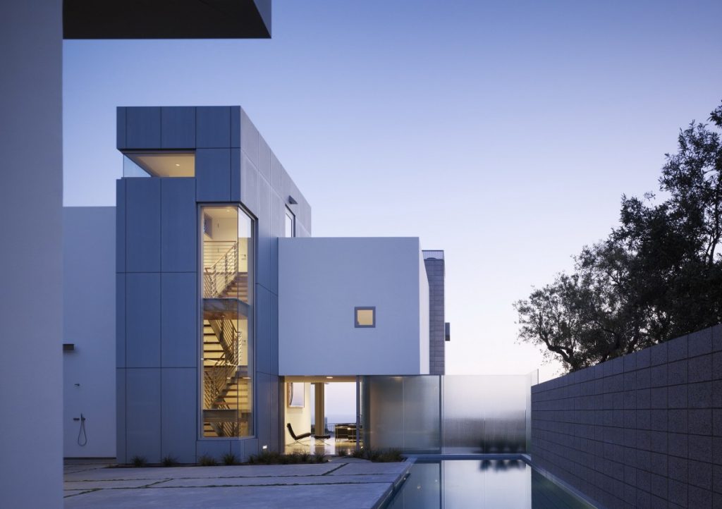 Residential Design Inspiration: Modern Homes in an Urban Setting