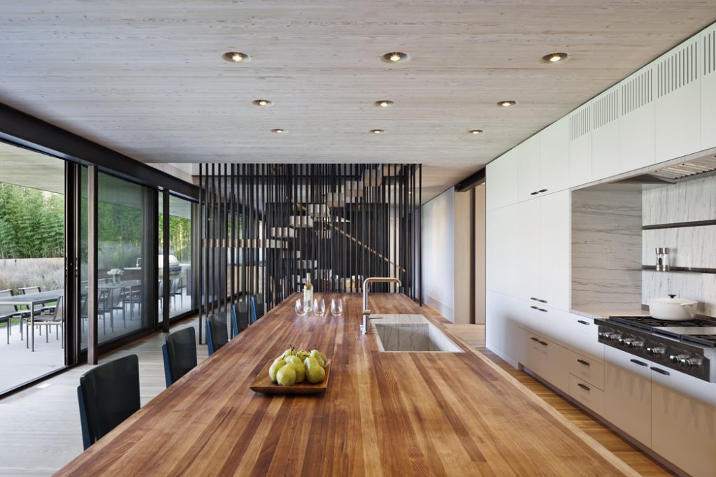 Contemporary Residential Architecture: White Kitchen Design