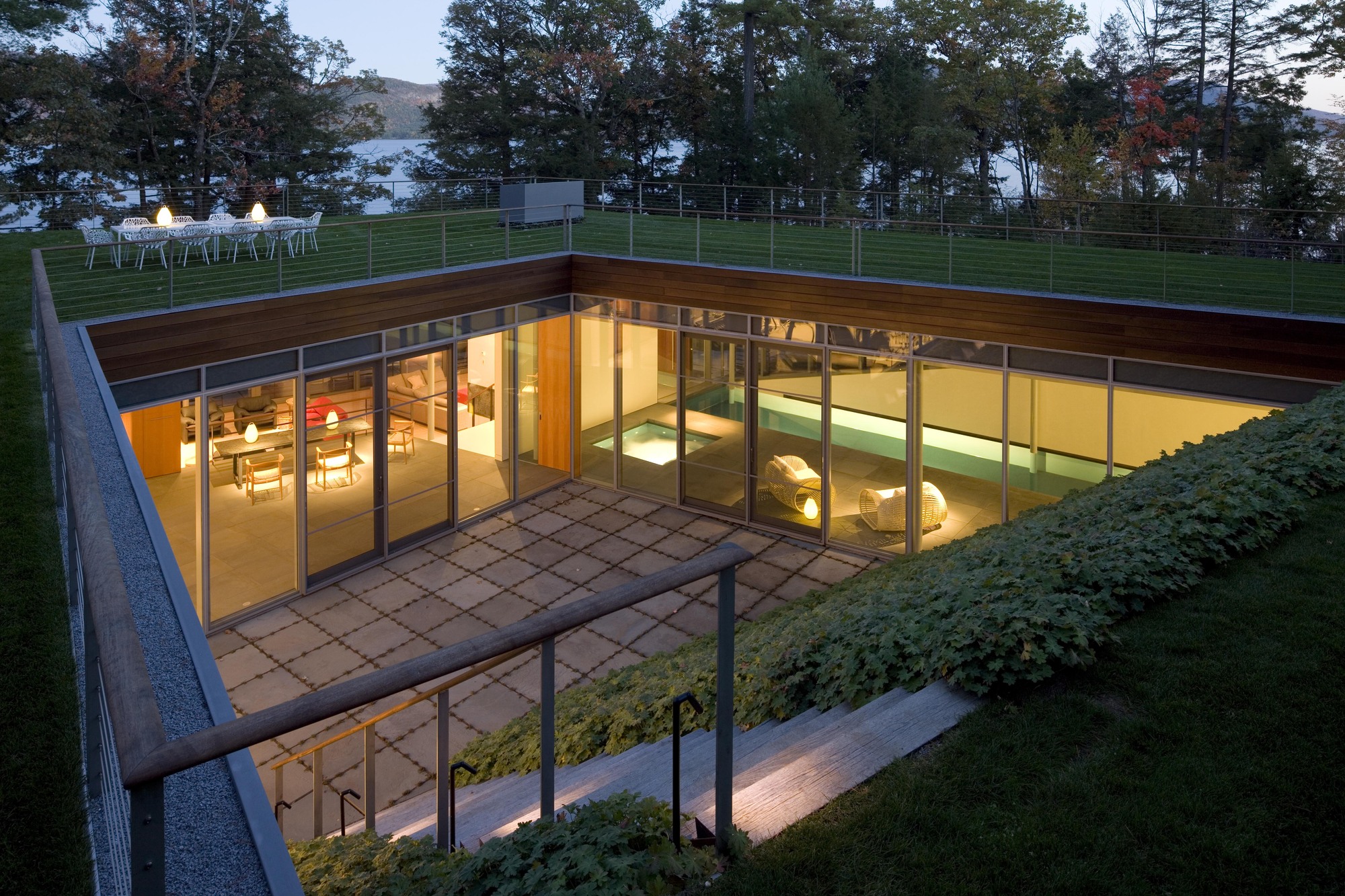 Design Inspiration: The Modern Courtyard House - Studio MM Architect