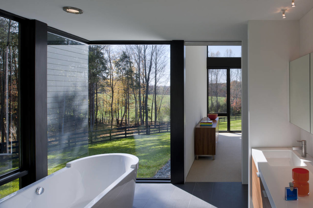 Design Inspiration for a Modern Bathroom: Dark Gray