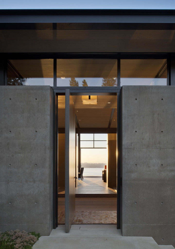 Modern Residential Entryways - View Through the Entry