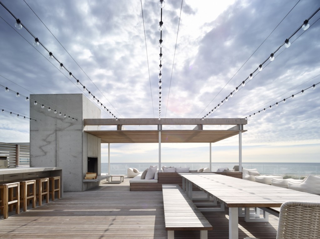 Modern Deck - Outdoor Living Space