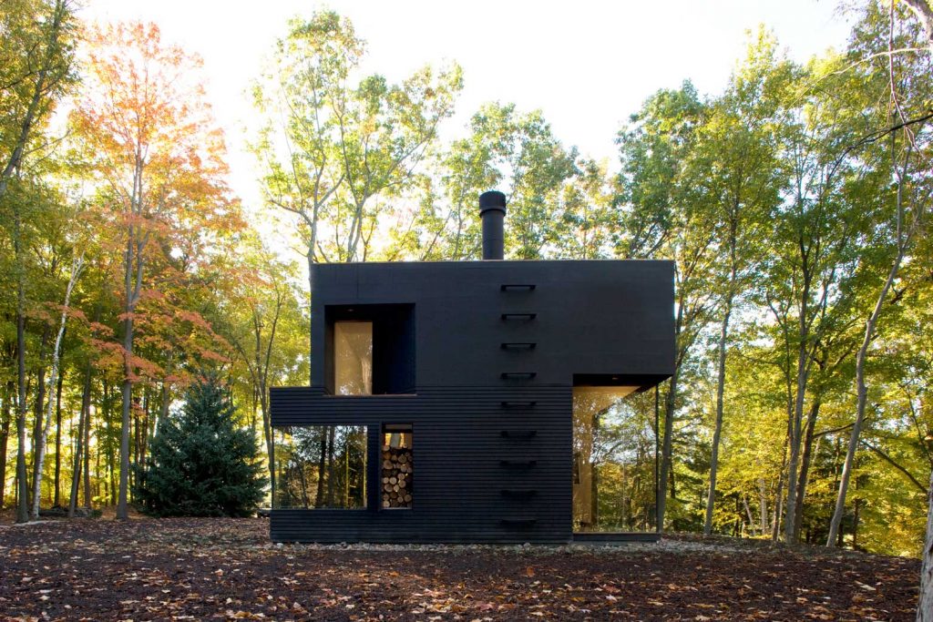 Modern Design Inspiration: Black Houses