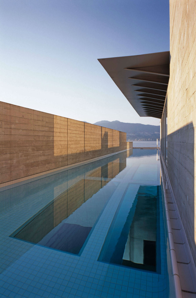 Modern design inspiration: Edgeless Pool Design