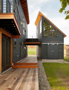 Projector House: Modern Home with Attached Studio