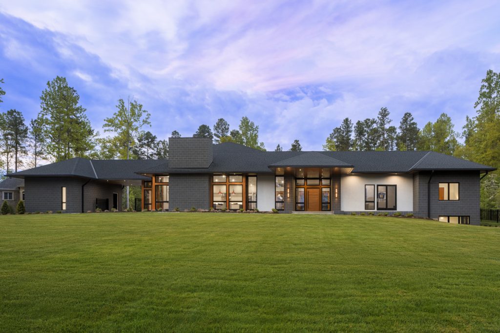 Lake Wylie House by Studio MM Architect
