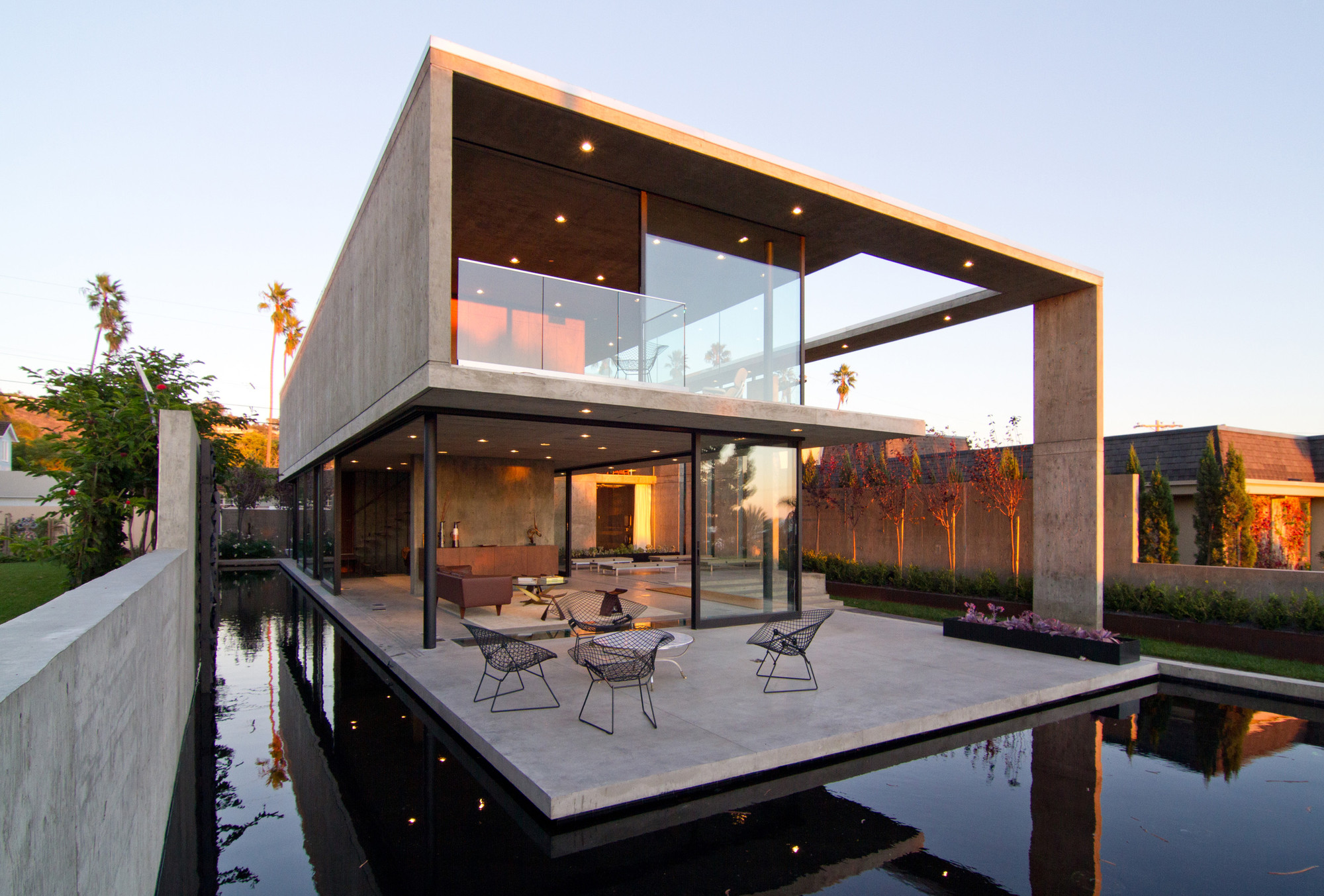 Residential Design Inspiration: Modern Concrete Homes - Studio MM Architect