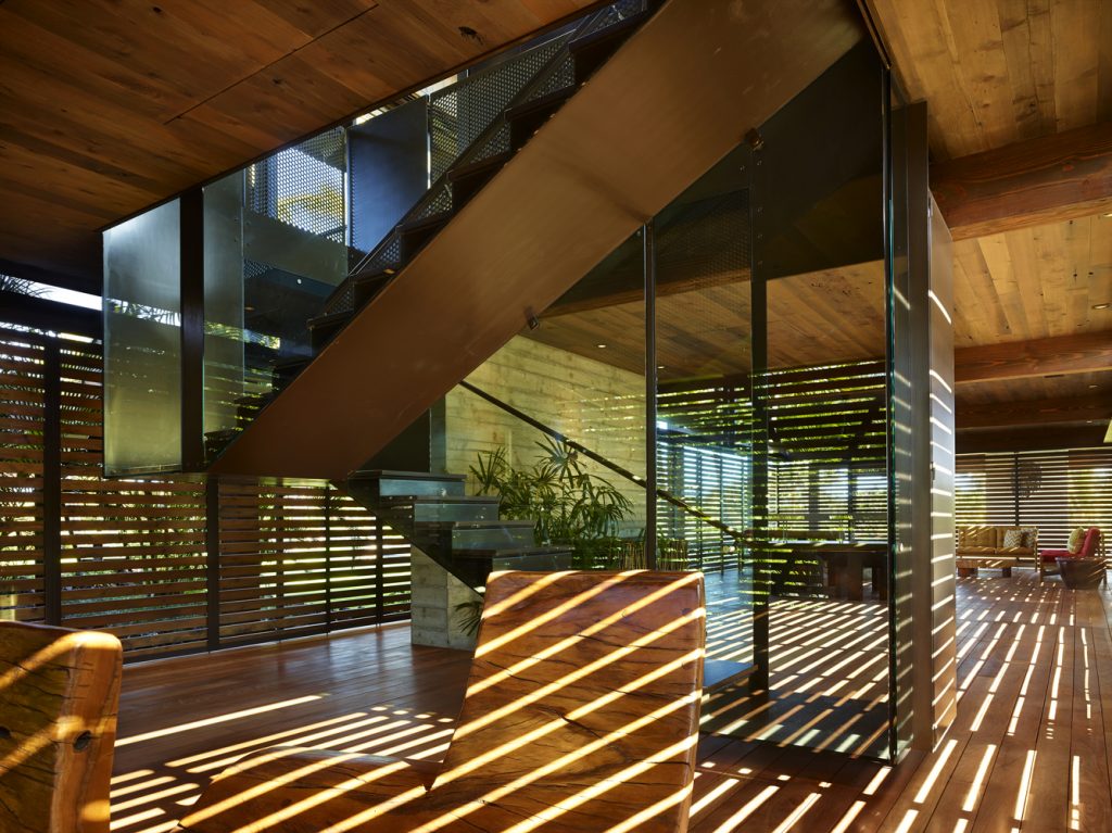A Play with Light and Shadow in Residential Architecture
