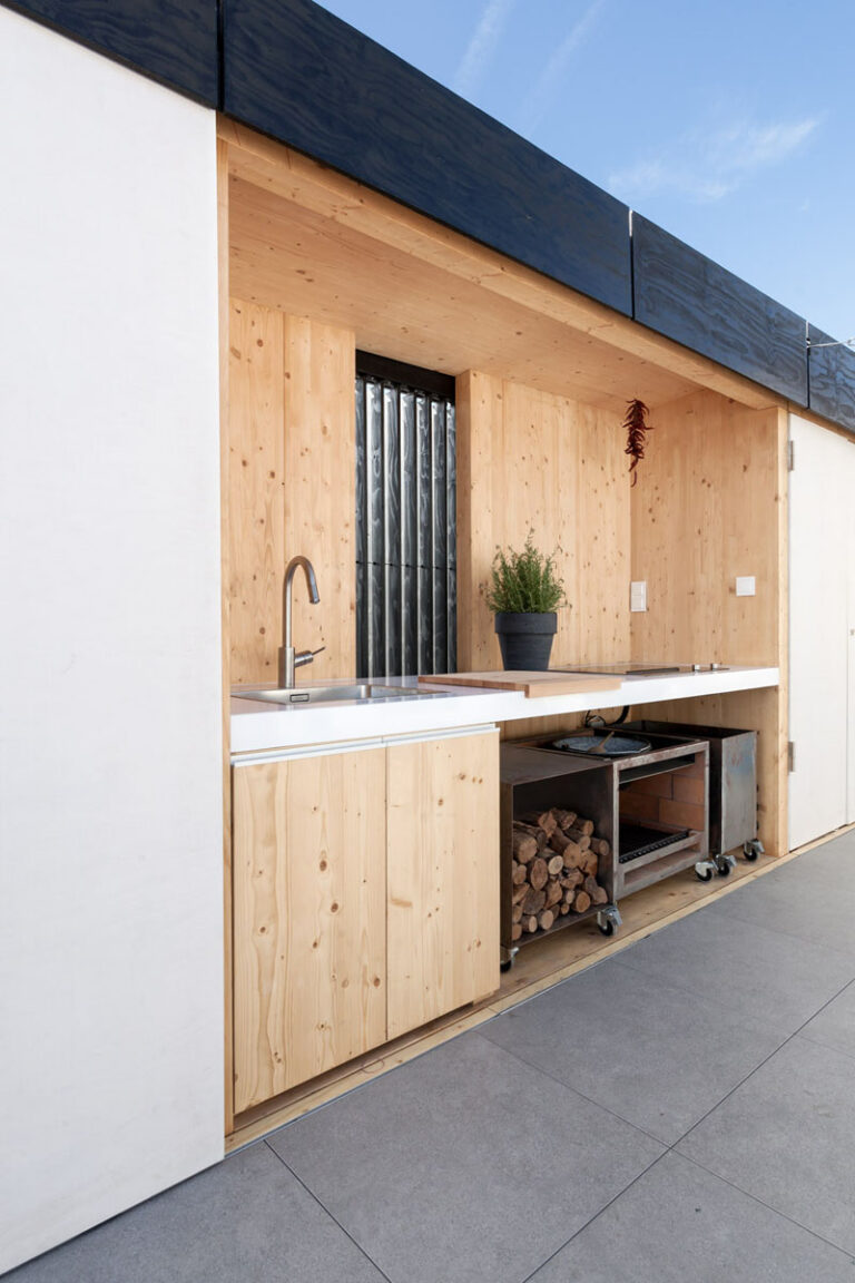 Residential Design Inspiration: Modern Outdoor Kitchens - Studio MM ...