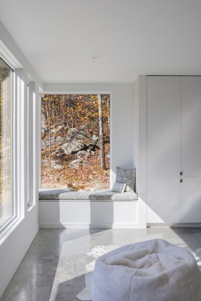 Contemporary Interior Design - FLY Modern - Studio MM Architect