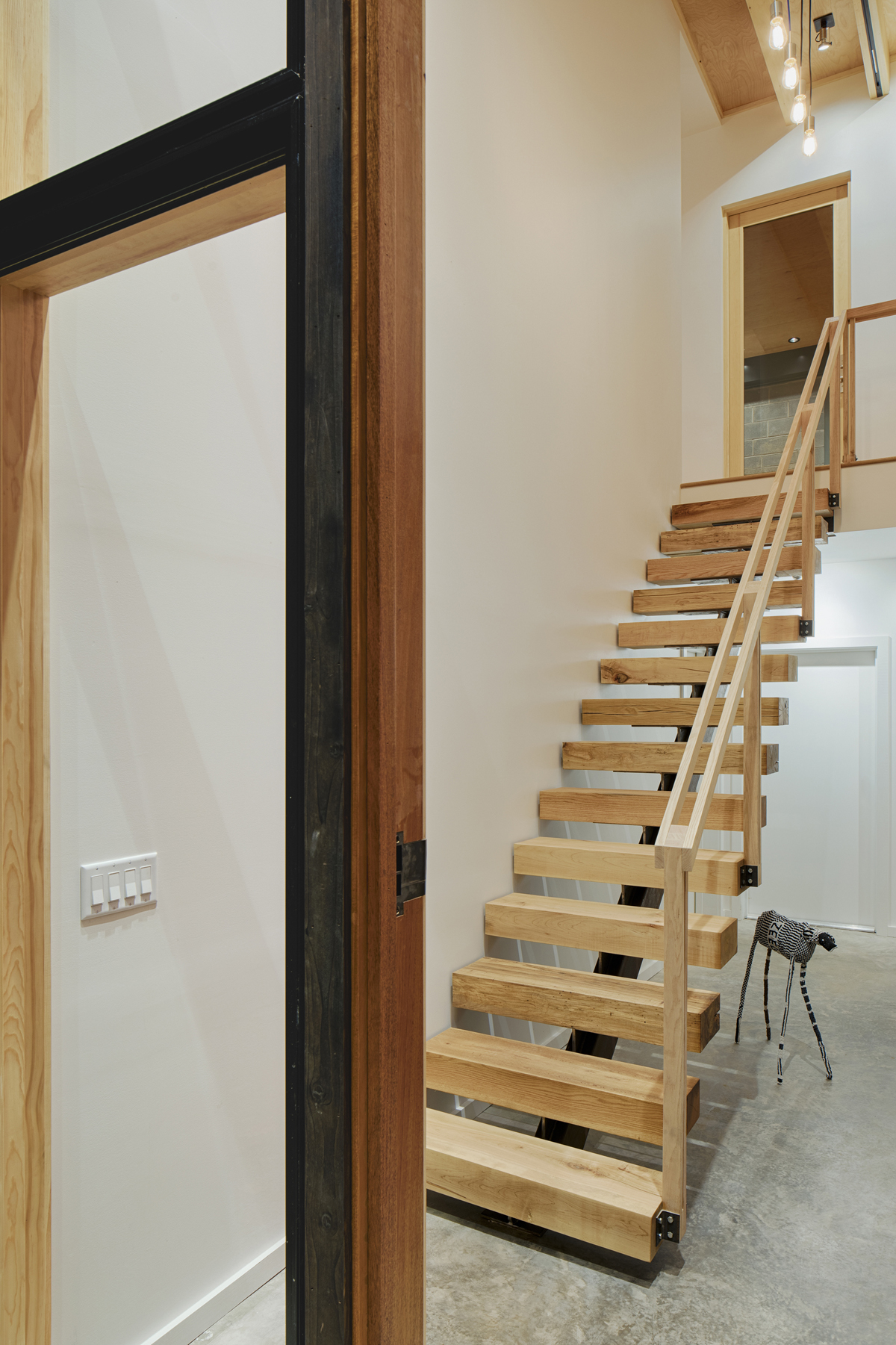 TinkerBox - Modern Stair Design - Studio MM Architect