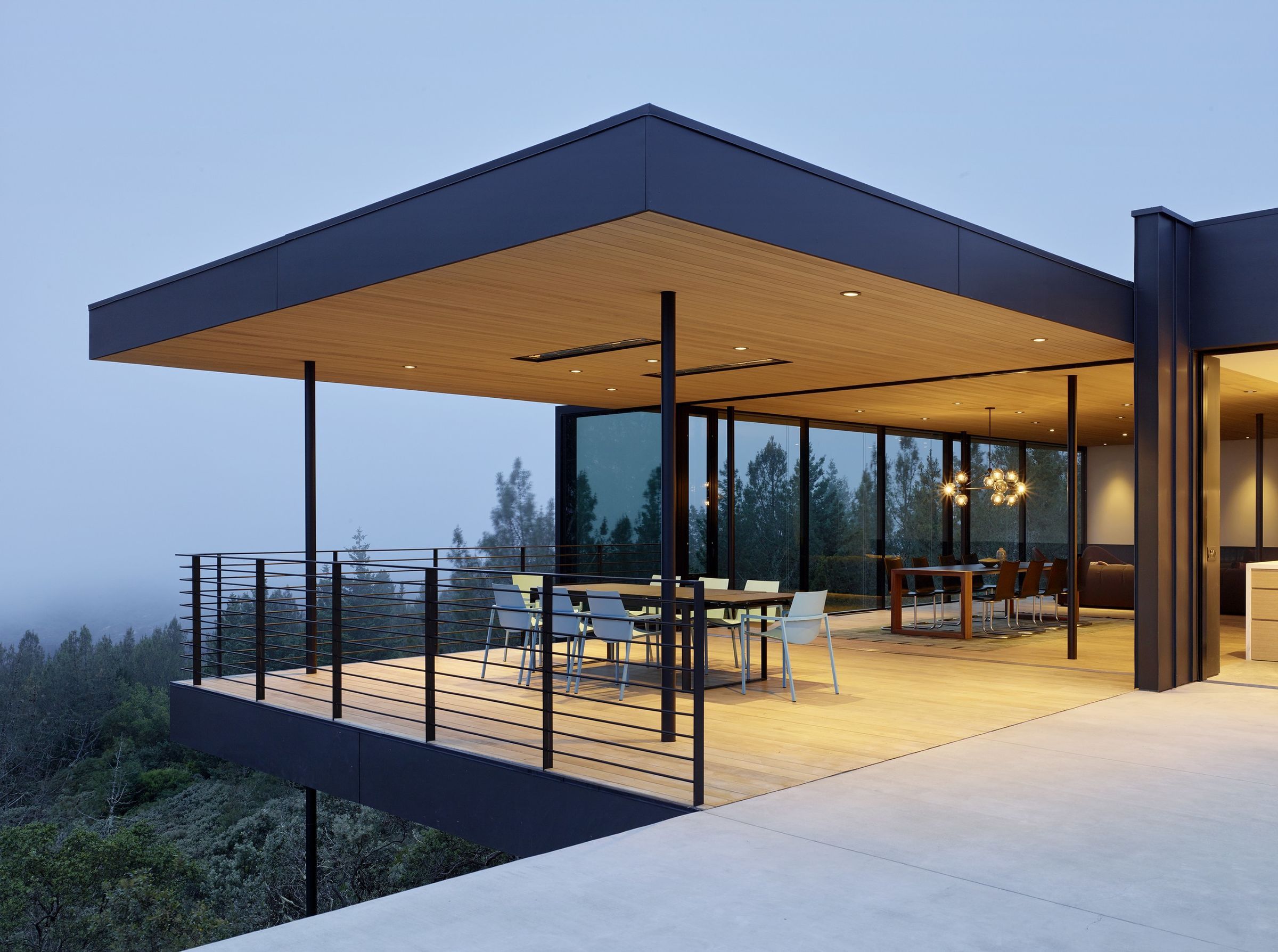 Modern Roof Deck - Design Inspiration