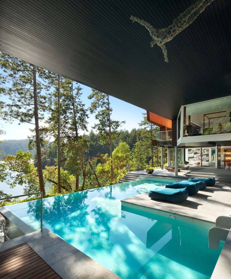 Design Inspiration: Modern Pools - Studio MM Architect