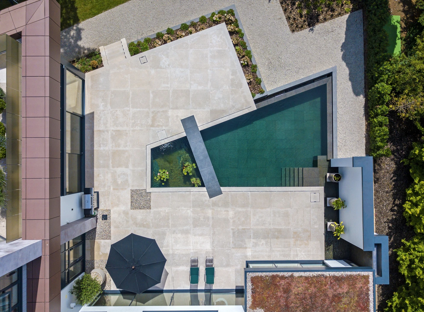Design Inspiration: Modern Pools - Studio MM Architect